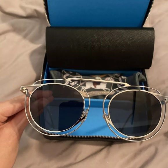 🌹SOLD🌹 Thierry Lasry Potentially Sunglassess - Picture 7 of 8